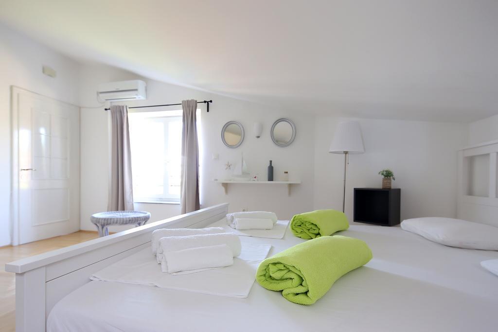 Apartments Papalinna By Moro Malinska Buitenkant foto